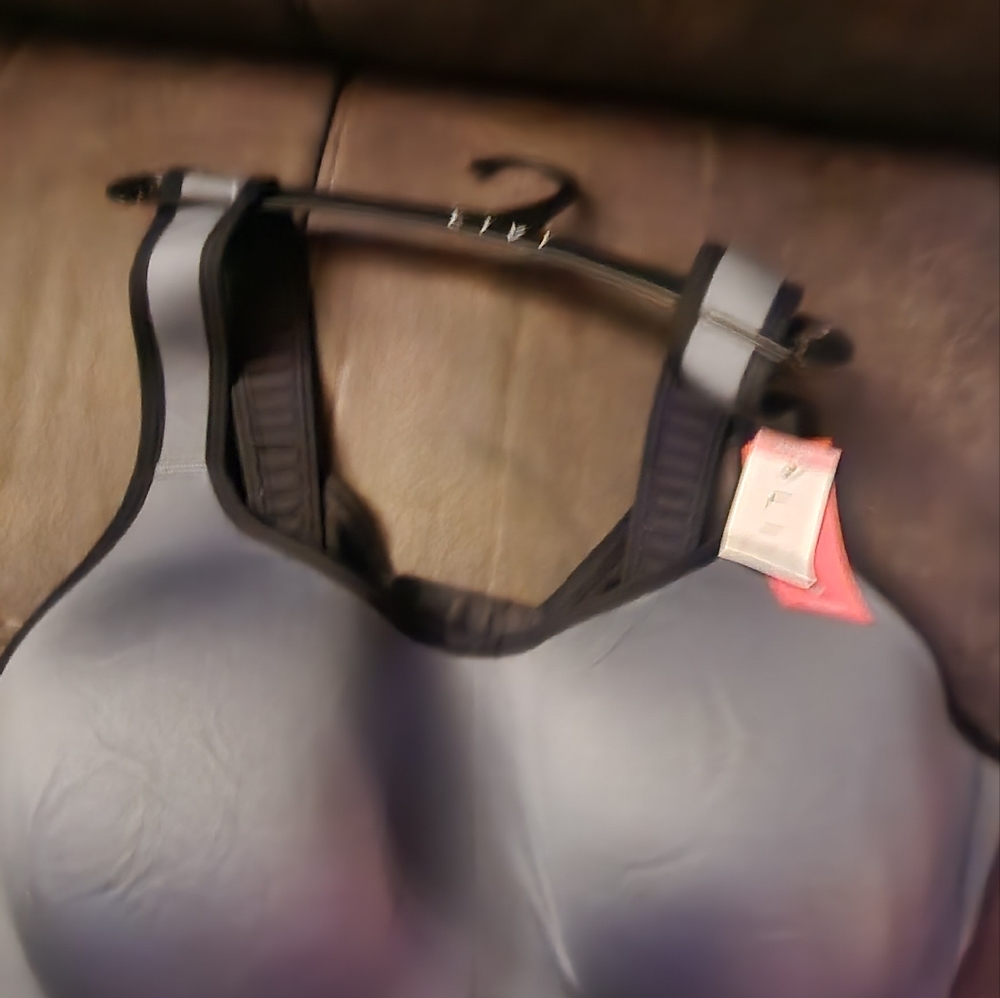 LIVI CACIQUE BRA 2 in this listing